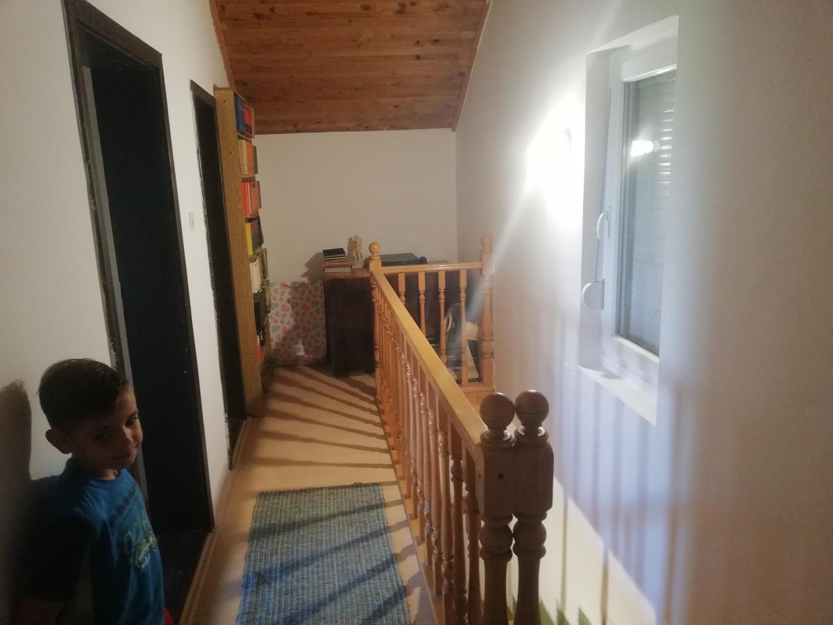 סרמסקי קרלובצ'י Guest House Jevtovic מראה חיצוני תמונה